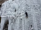 Mr�z a voda stvo�ily v Liberci r�j lezc�m