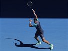 TURNAJOVÁ ESTNÁCTKA. Kanadský tenista Milos Raonic se napahuje v osmifinále...