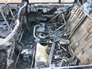 Hasiči na Vyškovsku v pondělí ráno likvidovali požár auta, škoda je je patnáct...