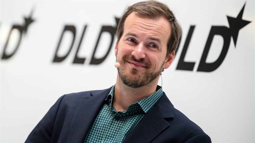 Přes službu TransferWise lidé měsíčně převedou ekvivalent 89 miliard korun. Ilustrační foto