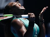 ZMAR. Serena Williamsov se zlob po pokaenm deru ve tvrtfinle Australian...