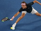 Stefanos Tsitsipas se natahuje po mi v semifinle Australian Open.