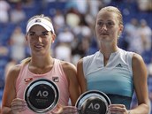 PORAEN FINALISTKY. Maarsk tenistka Timea Babosov (vlevo) a Francouzka...
