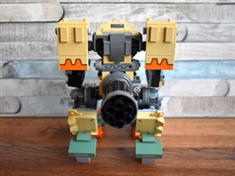 Bastion z Overwatche v LEGO podob