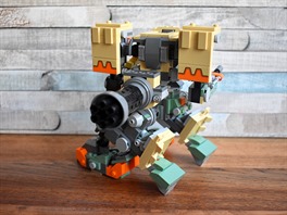 Bastion z Overwatche v LEGO podob