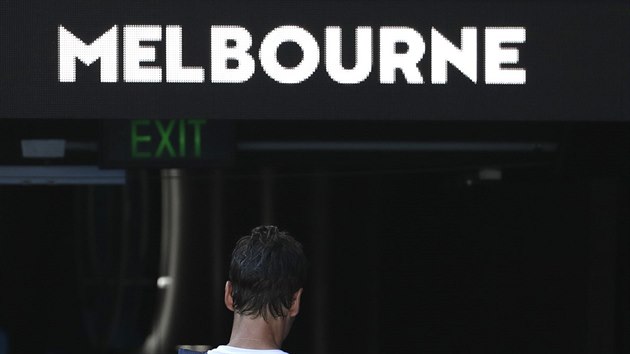 LOUEN. Tom Berdych opout Australian Open v osmifinle.