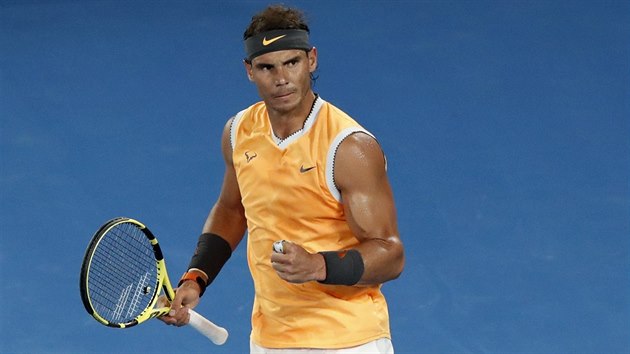 panl Rafael Nadal se povzbuzuje v semifinle Australian Open.