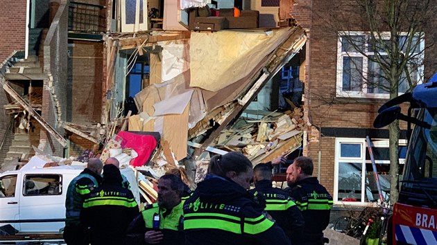 V nizozemském Haagu se zřítila třípatrová budova v obytné čtvrti. Za pravděpodobnou příčinu vyšetřovatelé považují výbuch plynu. (27. ledna 2019)