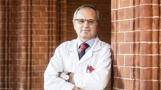 Gynekolog prof. MUDr Antonn Pazek