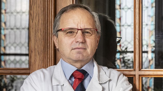 Gynekolog prof. MUDr Antonn Pazek