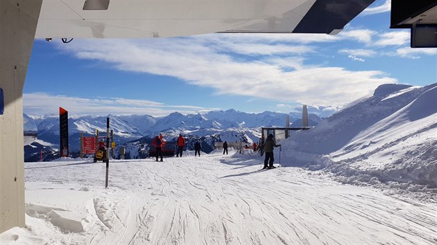 KONEN, VYSTUPOVAT. Lanovka na Steinbergkogel kon ve vce 1 969 metr.