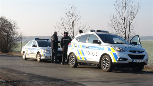 Devatenctilet vze utekl z pracovit v obci Hlavenec na Mladoboleslavsku. Ptraly po nm destky policist i vrtulnk. Po tech hodinch vzn zadreli (21.1.2019)