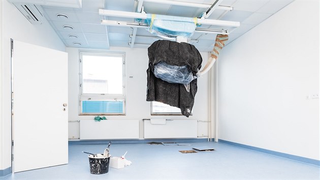 V Náchodě pokračuje mohutná přestavba nemocnice. Vedle toho kraj zaplatí za úpravy původních prostor rentgenu a ultrazvuku (22.1.2019).