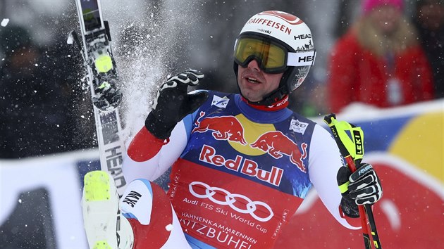 vcar Beat Feuz skonil v Kitzbhelu druh.