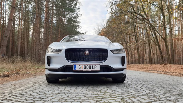 Jaguar i-Pace, prvn elektromobil z produkce Jaguaru.