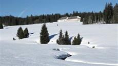 Luzenské údolí a bývalá hájenka pod Bezníkem.