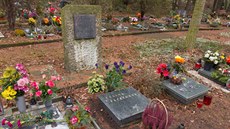 Hrob rodiny Palchových ve Vetatech, kde byly studentovy ostatky uloeny mezi...