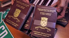 Diplomatické pasy zabavené maďarskou policií.