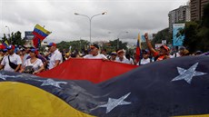 Po celé Venezuele probíhají protesty proti souasnému prezidentu Madurovi. K...