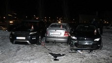 Chodec cht�l v Sobotín� po vystoupení z autobusu p�ejít silnici, ve�el ale...
