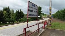 Úzkokolejné nástupiště JHMD v Obratani