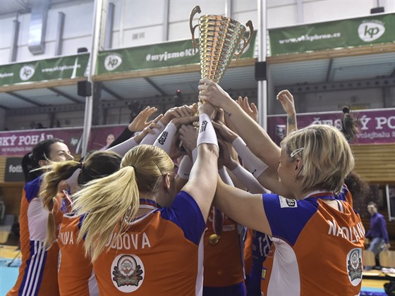 Olomoucké volejbalistky slaví triumf v domácím poháru.