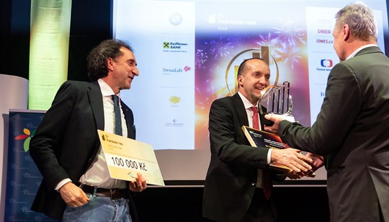 Vítězem soutěže EY Podnikatel roku 2018 Olomouckého kraje se stali bratři Brazzale, majitelé sýrarenského koncernu Brazzale Moravia sídlícího v Litovli. Vyhlášení se zúčastnili Roberto (vlevo) a Piercristiano, třetím z bratří je Gian Battista Brazzale.