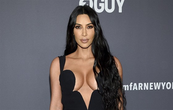 Kim Kardashianová na amfAR Gala (New York, 6. února 2019)
