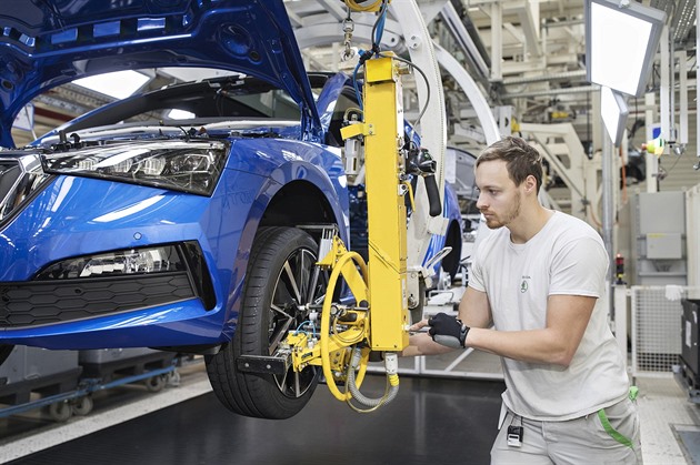 Škoda blízko rozhodnutí o nové továrně, favoritem je Srbsko