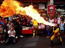 Polykaka ohn pi pedstavení k oslavám lunárního nového roku v Manile na...