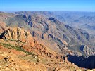 Výhledy z vrcholu Djebel el Kest neomezuje vbec nic.