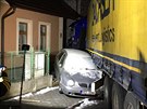 Pi nehod v havlkobrodsk Humpoleck ulici narazil idi kamionu do jin...