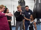 Vévodkyn Meghan a princ Harry na návtv charity vnující se boxování Empire...