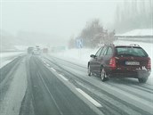 Vjezd z tunelu Panensk na dlnici D8 ve smru na st nad Labem (11:50, 3....