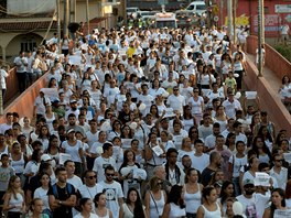Brazilci uctili památku obtí protrení dlní odpadní nádre ve mst...