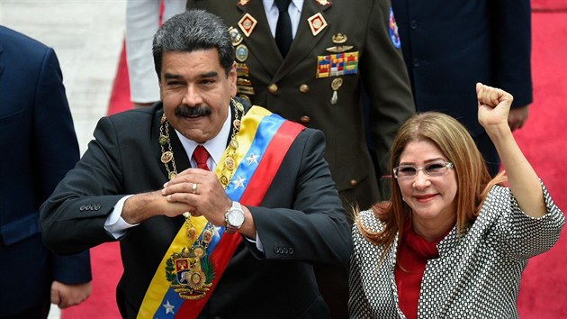 Poslankyn stavodrnho shromdn Clia Floresov s prezidentem Venezuely a svm manelem Nicolasem Madurou pi jeho inauguraci 24. kvtna 2018