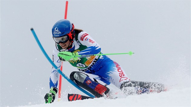 Petra Vlhov ve slalomu v Mariboru.