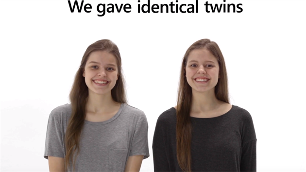 Kampaň s dvojčaty, která zkoušejí Office 365 a Office 2019