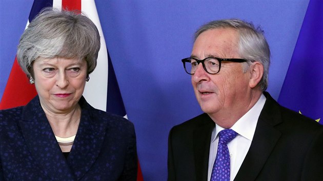 Pedseda Evropsk komise Jean-Claude Juncker (vpravo) a britsk premirka Theresa May v Bruselu (7.2.2019)