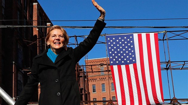 Demokratick sentorka Elizabeth Warrenov oznamuje svou kandidaturu na prezidentku USA. (9. nora 2019)