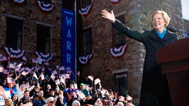 Demokratick sentorka Elizabeth Warrenov oznamuje svou kandidaturu na prezidentku USA. (9. nora 2019)