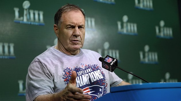 Bill Belichick, trenr New England Patriots, o svm estm triumfu v Super Bowlu.