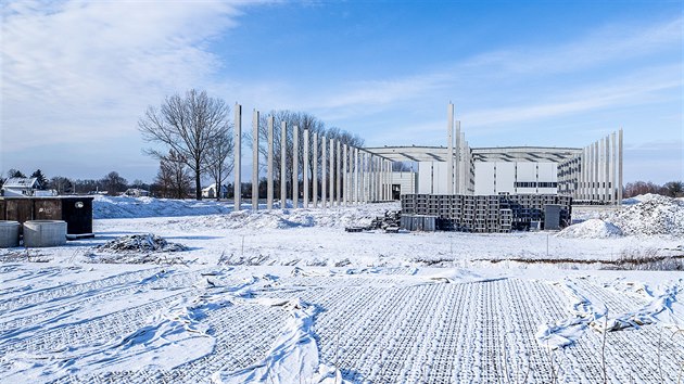 Rozestavn haly spolenosti CTP z roku 2015 na okraji Hradce Krlov (leden 2019).