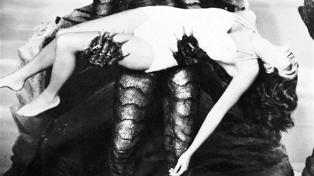 Julia Adamsová ve filmu Netvor z Černé laguny (1954)
