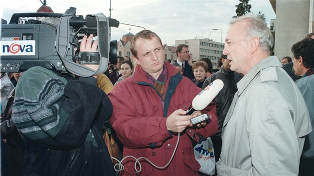 Reportér TV Nova v 90. letech