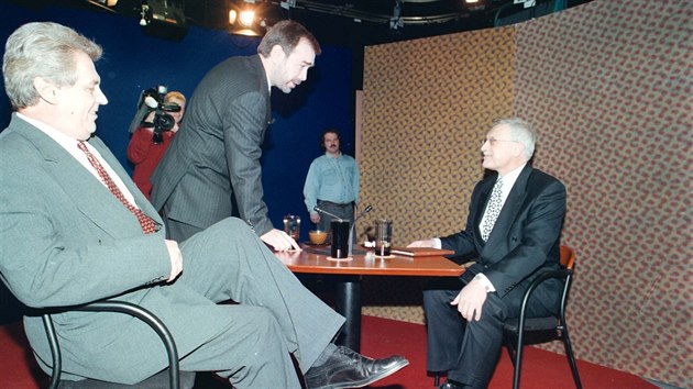 Vclav Klaus a Milo Zeman v diskusnm poadu 7 ili sedm dn s modertorem Janem Vvrou.