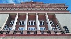 D�m kultury Ostrov.