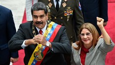 Poslankyn Ústavodárného shromádní Cília Floresová s prezidentem Venezuely a...