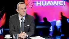 editel spolenosti Huawei pro R a SR Radoslaw Kedzia v diskusním poadu...