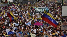 Venezuelané znovu vyli do ulic na protivládní demonstrace. (2. února 2019)